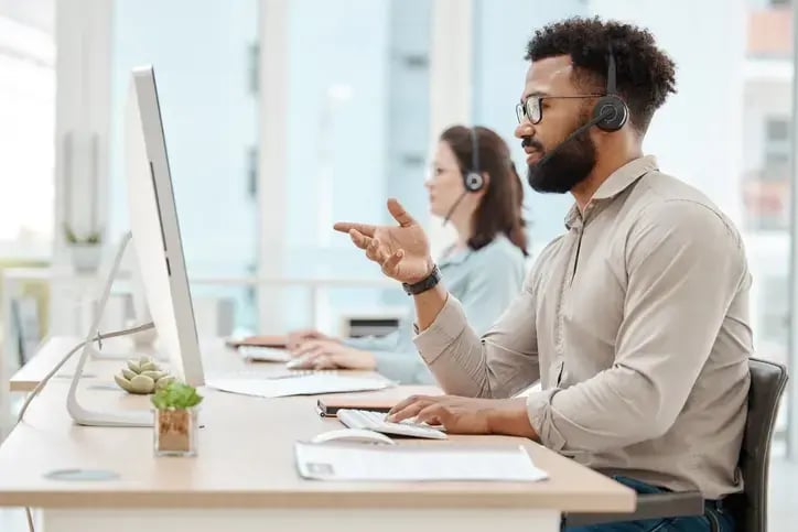 telephone-customer-support-1447107841